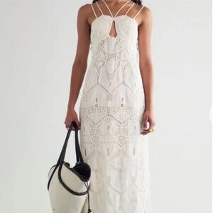 NWT. Elegant White Lace Dress. Small